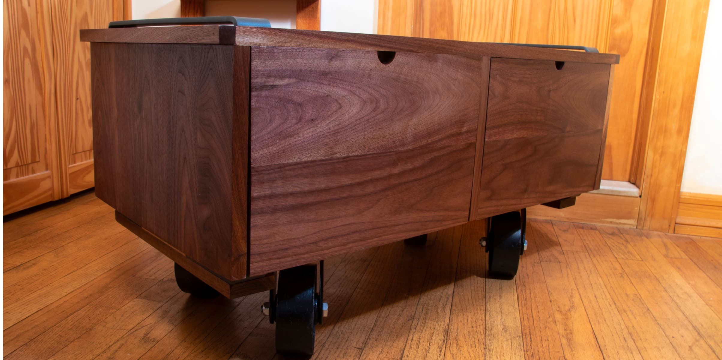 chest coffee table